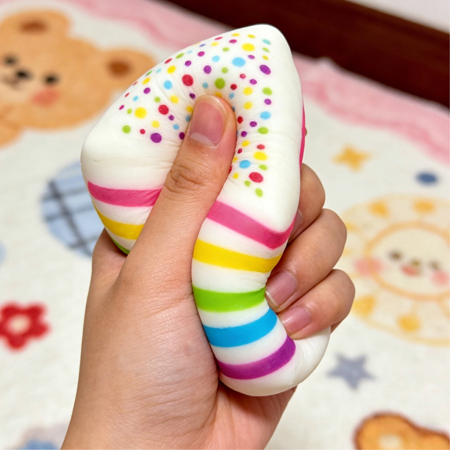 SmushMart Rainbow Layer Cake Squishy